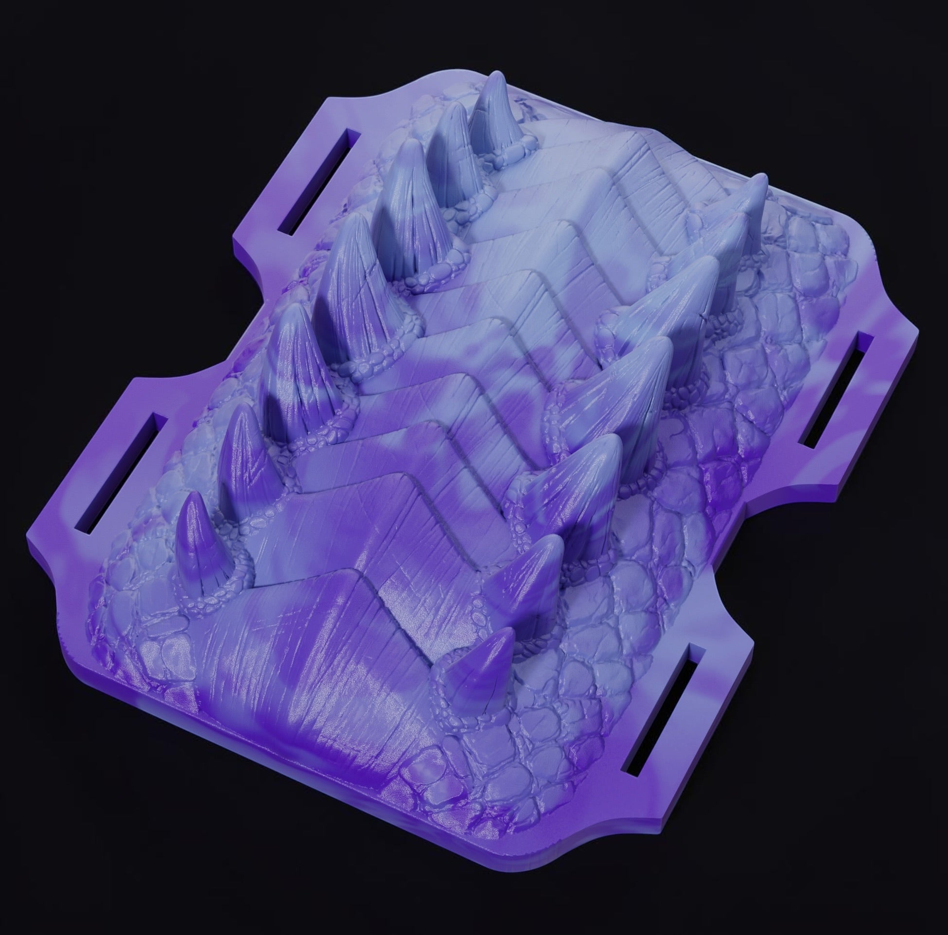 Grinder Emperatriz Dragona de ClimaxLab en silicona platino con textura de escamas de dragón y cresta de aletas, vista en tres cuartos