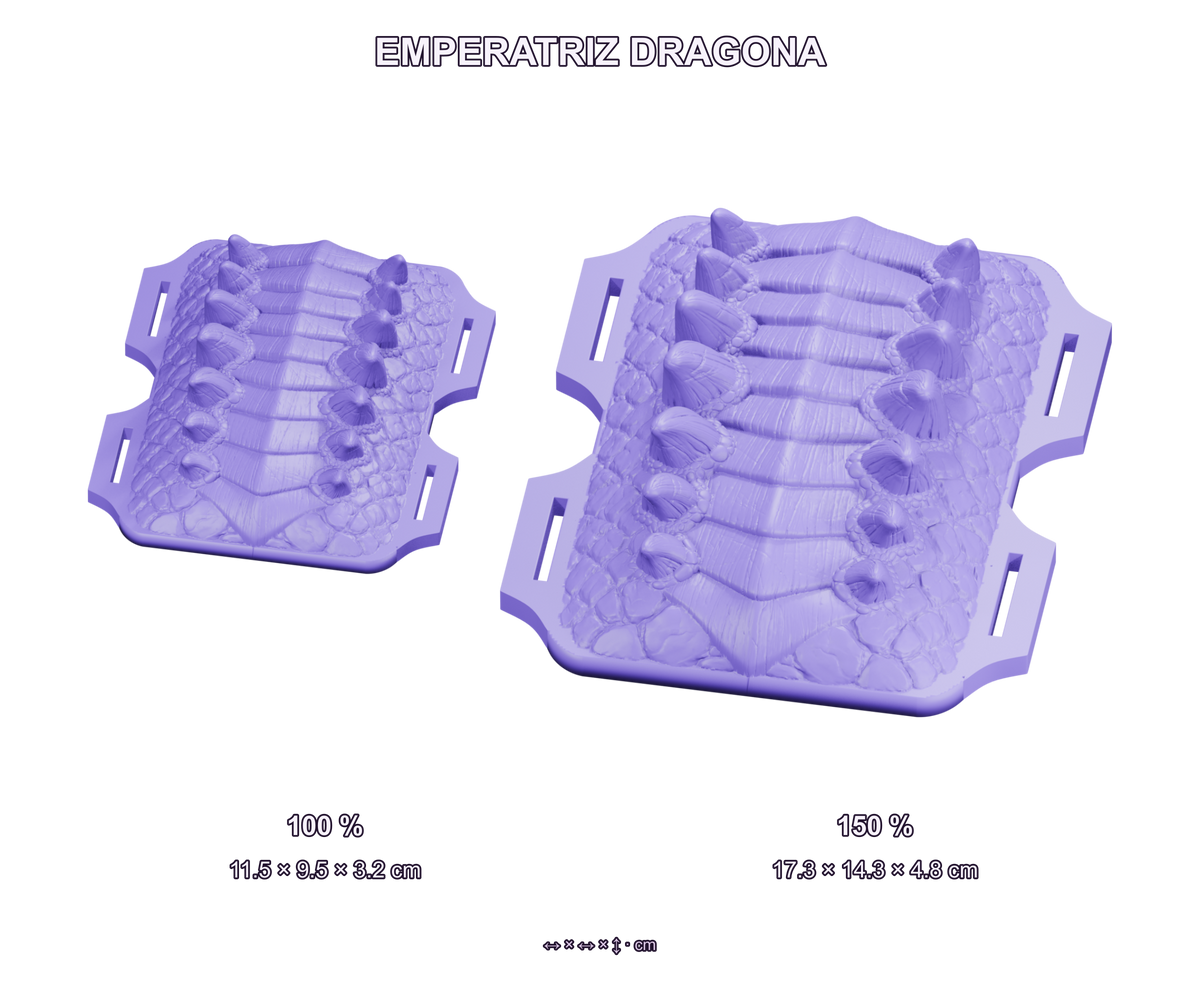 Emperatriz Dragona · comparación proporcional Mini 100 % y Grande 150 %. Largo × ancho × alto: 11,5 × 9,5 × 3,2 cm y 17,3 × 14,3 × 4,8 cm.